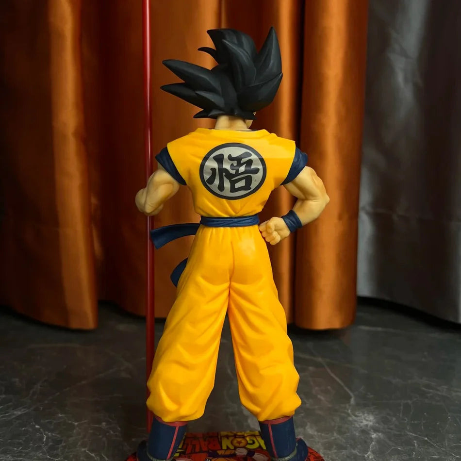 Figurine Son Goku Super Saiyan 18 cm