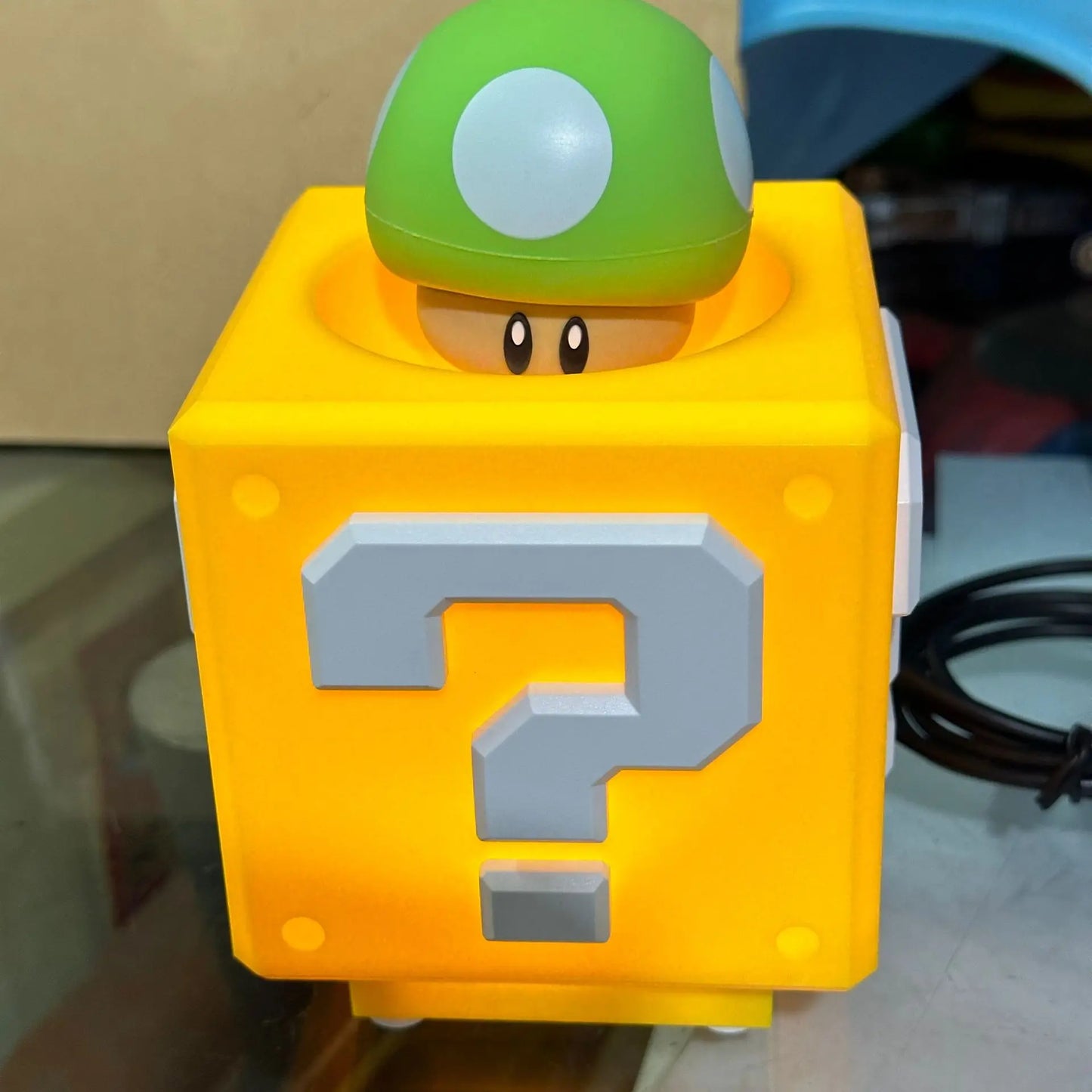 Lampe de Nuit LED Super Mario Bloc Mystère
